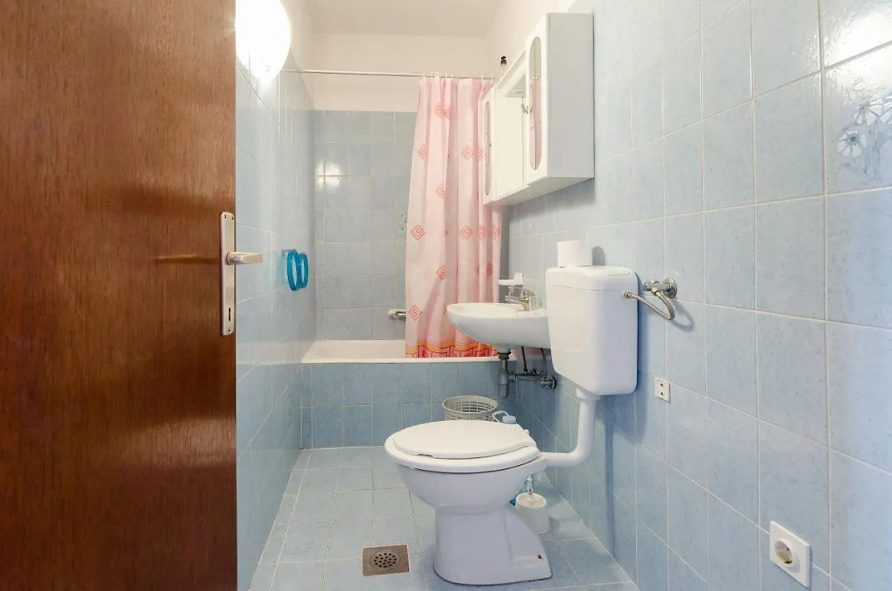 Apartments Sime Lopar