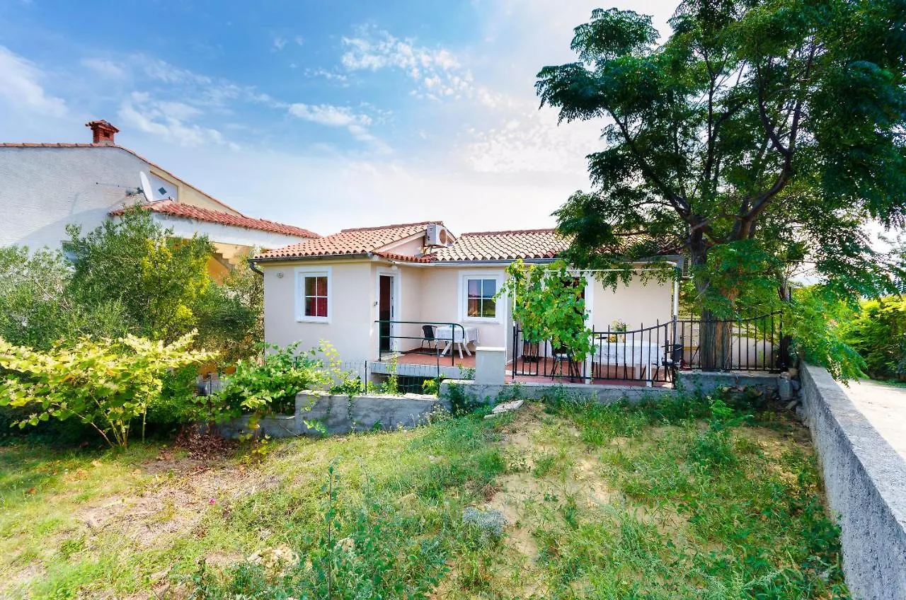 Apartments Sime Lopar