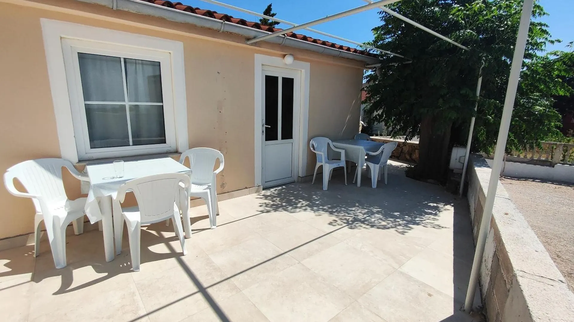 Apartments Sime Lopar Croatia